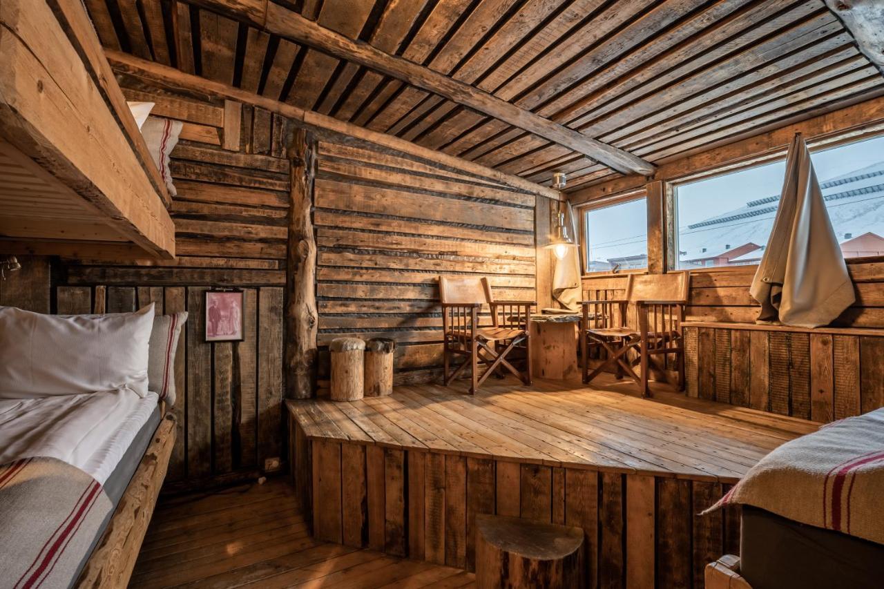 Basecamp Hotel Longyearbyen Kültér fotó