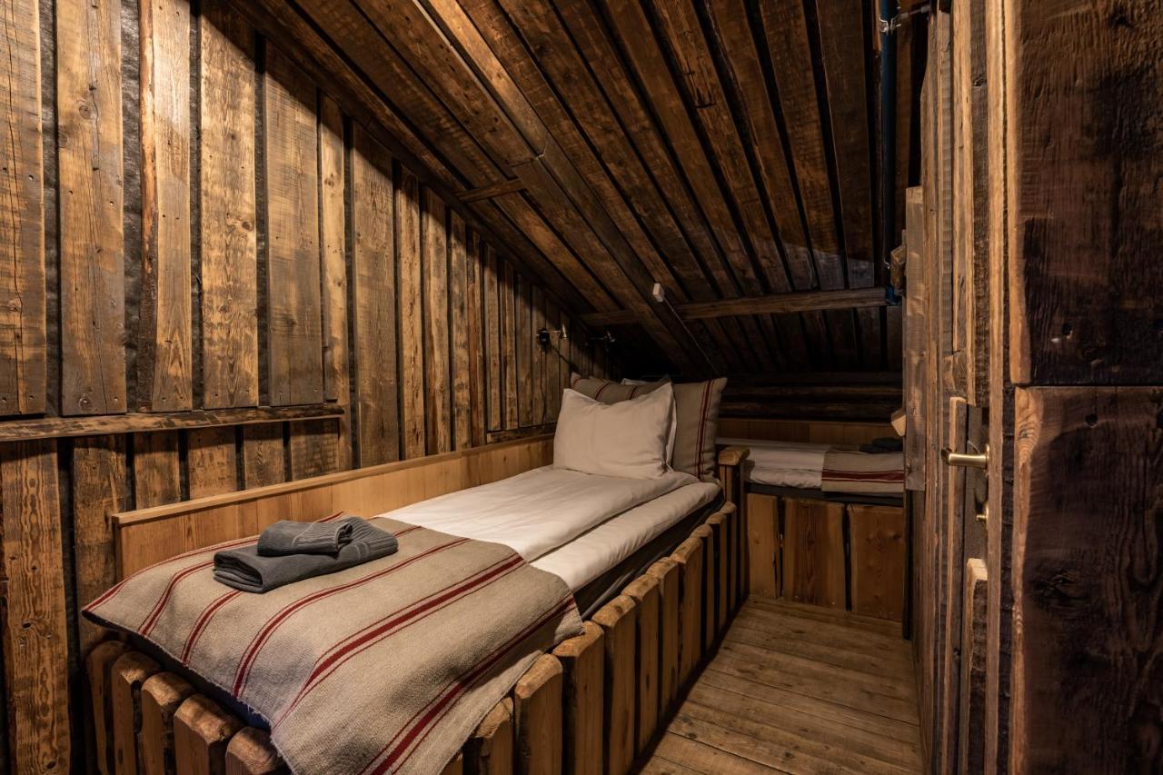Basecamp Hotel Longyearbyen Kültér fotó