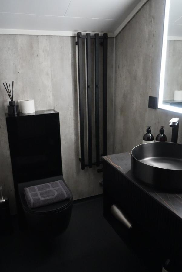 Basecamp Hotel Longyearbyen Kültér fotó