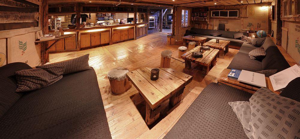 Basecamp Hotel Longyearbyen Kültér fotó